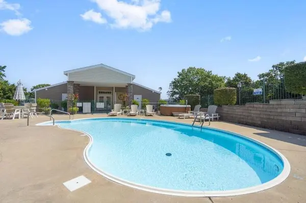 1202 Rocky Shore TER, Kimberling City, MO 65686