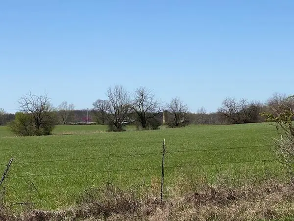 Tbd Commerce RD, Marshfield, MO 65706