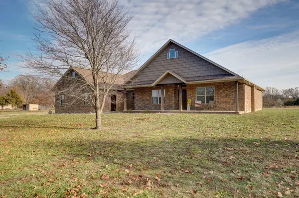 3065 S Somer LN, Republic, MO 65738