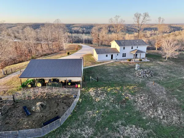 3924 Highway D, Ellington, MO 63638