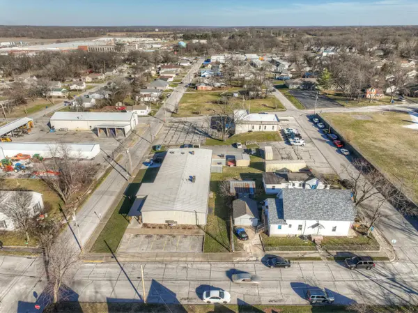 600 E 6th ST, Carthage, MO 64836