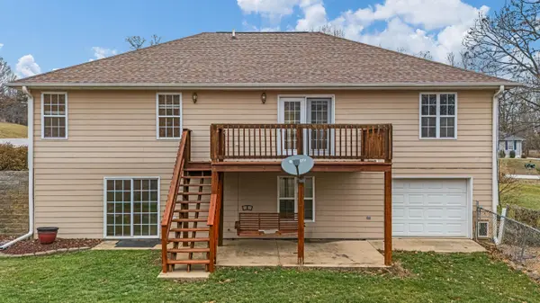 3410 Quail Run RD, West Plains, MO 65775