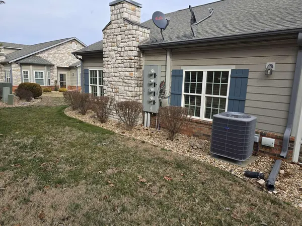 152 Rue De Villas CIR #4, Branson, MO 65616