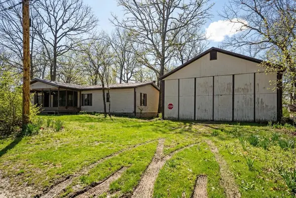 4026 Red Oak RD, Merriam Woods, MO 65740