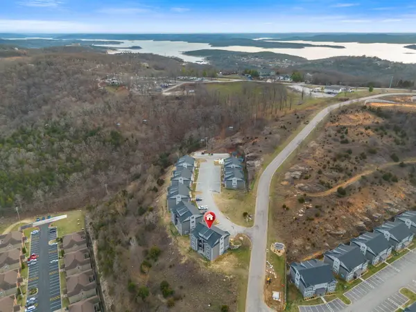 3103 S Vineyards TER #Unit 4, Branson, MO 65616