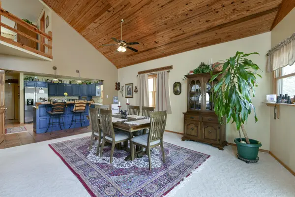 26141 Farm Road 1215, Golden, MO 65658