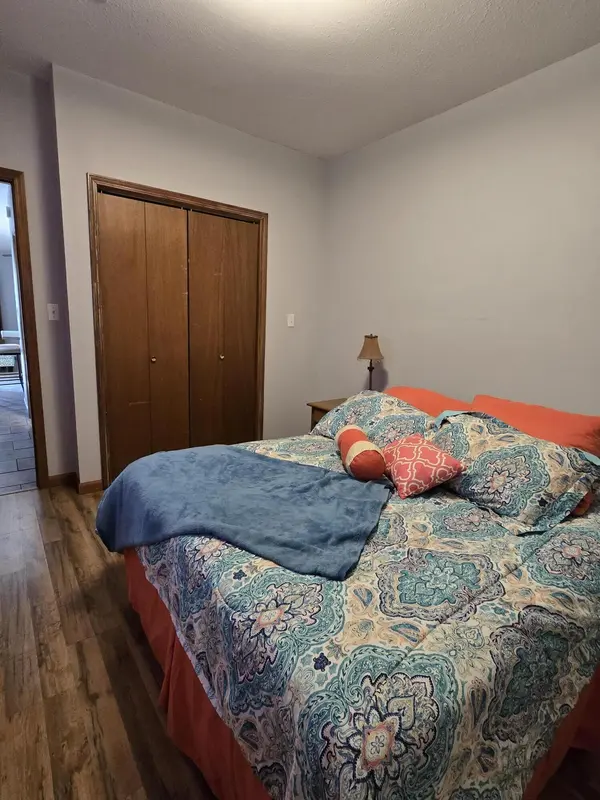 388 Notch LN #5b, Branson West, MO 65737