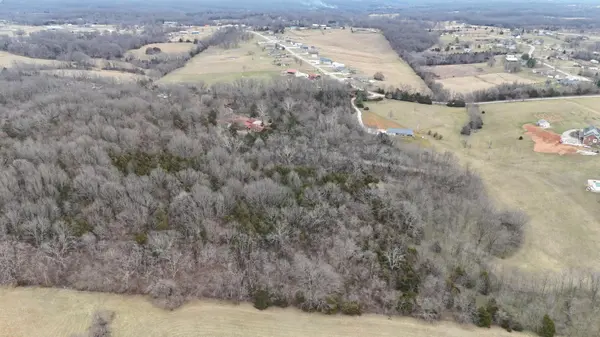 000 Accacia DR, Highlandville, MO 65669