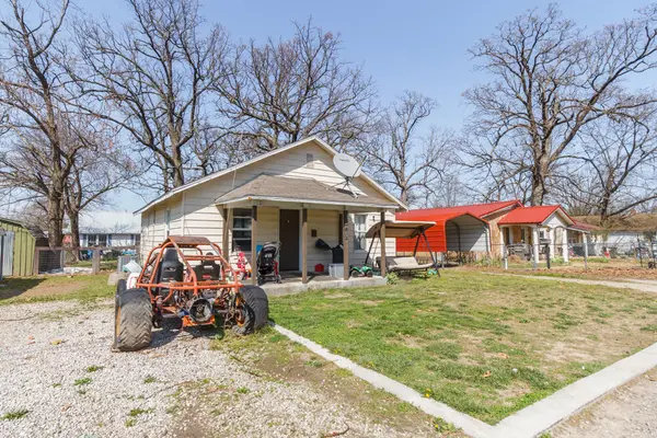 209 S Park Manor BLVD, Lebanon, MO 65536