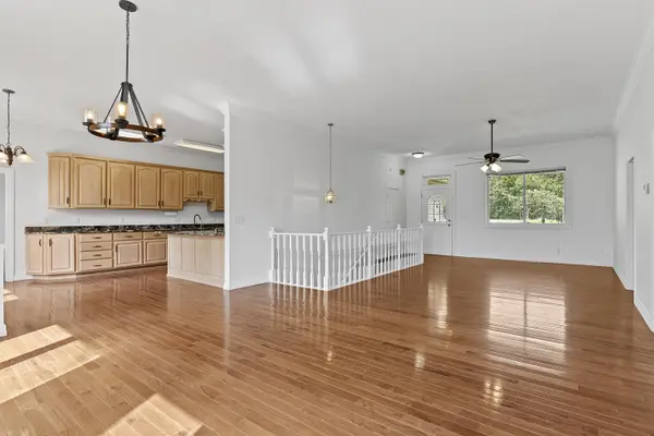 117 Chelsea LN, Clever, MO 65631