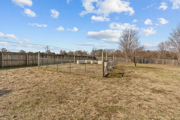4547 S 136th RD, Bolivar, MO 65613