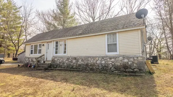 100 E Adams ST, Thayer, MO 65791