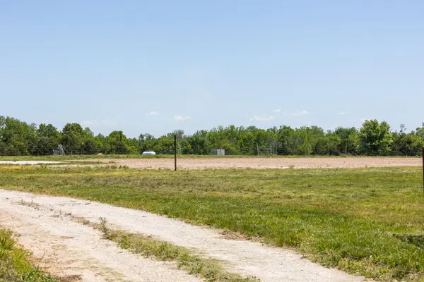 1744 N Farm Road 71, Bois D Arc, MO 65612
