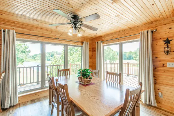 1901 River Valley RD, Doniphan, MO 63935