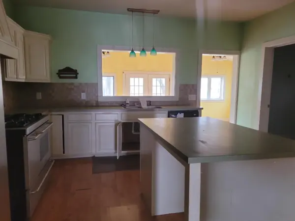 107 W 9th ST, Willow Springs, MO 65793