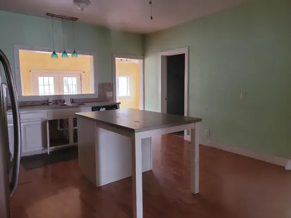 107 W 9th ST, Willow Springs, MO 65793