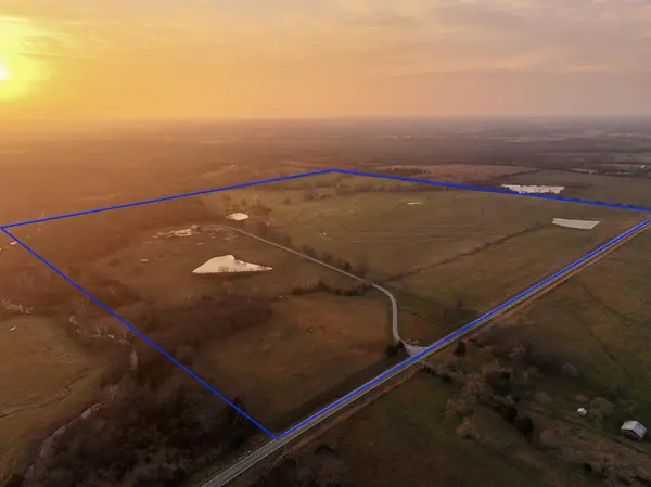 13585 County Rd Aa, Walker, MO 64790