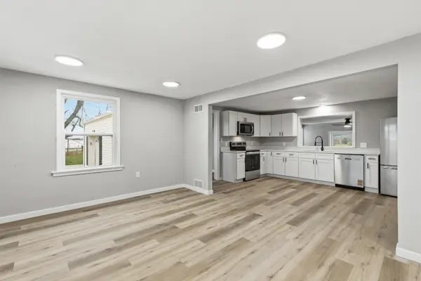 5579 State Hwy Ab, Fair Grove, MO 65648