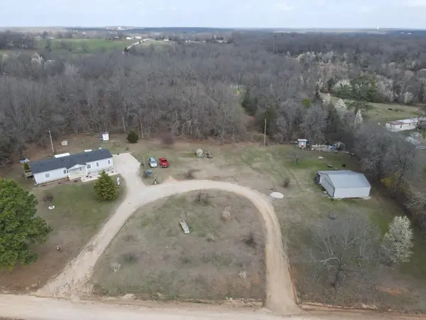 4427 County Road 6620, West Plains, MO 65775
