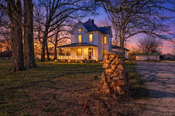 801 Linzee BLVD, Pierce City, MO 65723