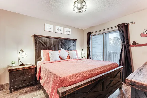 38 Lantern Bay RD #2, Branson, MO 65616