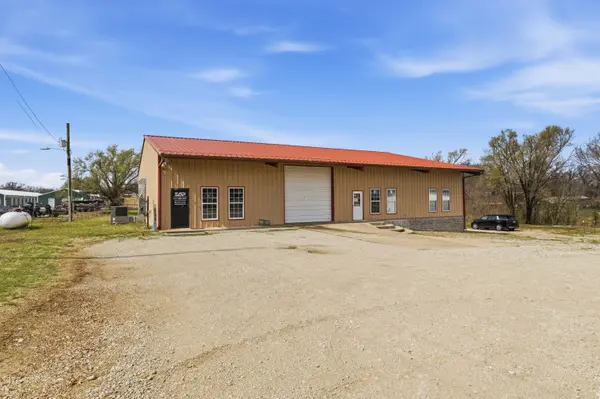 294 State Highway 76, Cassville, MO 65625