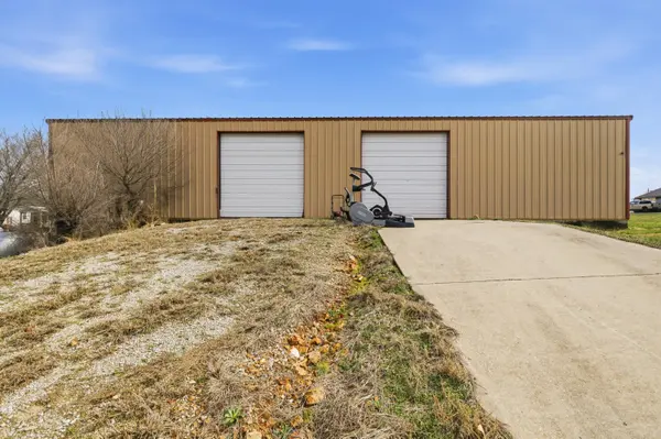 294 State Highway 76, Cassville, MO 65625