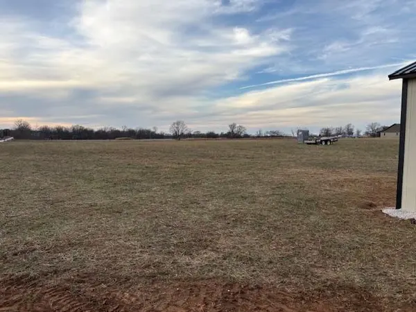 20018 Lawrence 2175, Aurora, MO 65605