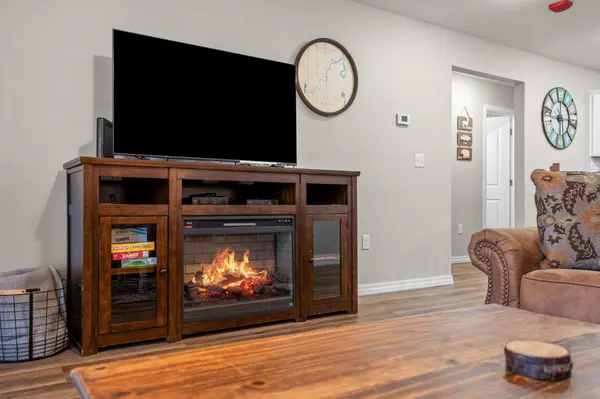 3105 S Vineyards TER #Unit 2, Branson, MO 65616