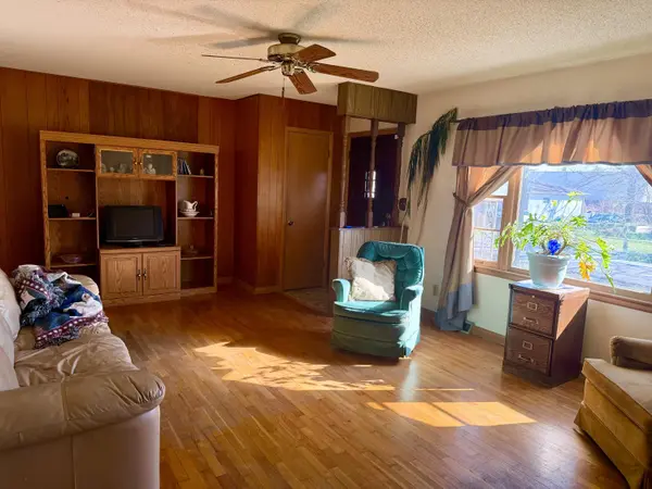 1311 N Dawn AVE, Springfield, MO 65803