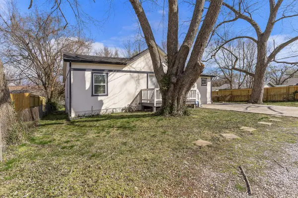 2517 W Phelps ST, Springfield, MO 65802