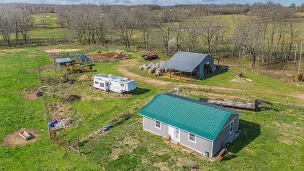 1499 County Road 380, Koshkonong, MO 65692