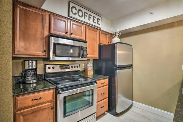 200 Golf View DR #5, Branson, MO 65616