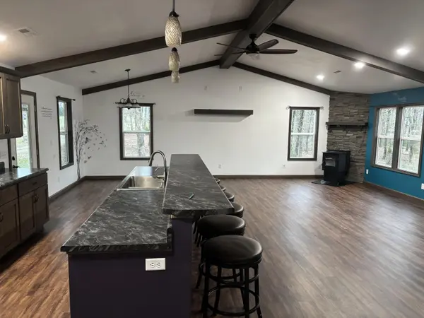 5 Quail Farm RD, Buffalo, MO 65622