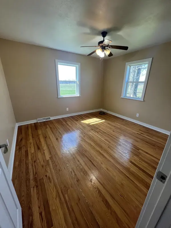 23813 State Route Z, Summersville, MO 65571
