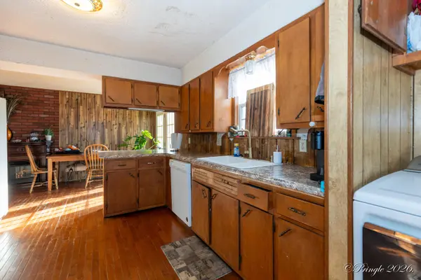 964 County Road 6980, Pottersville, MO 65790