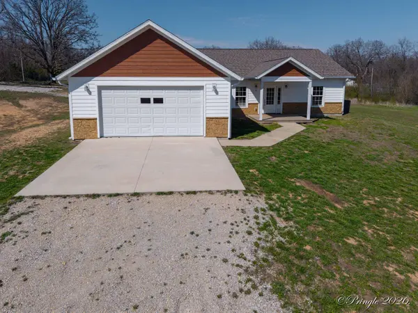 9648 Private Road 6543 RD, West Plains, MO 65775