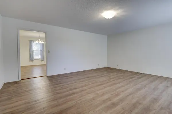1411 Gold Stream DR, Webb City, MO 64870