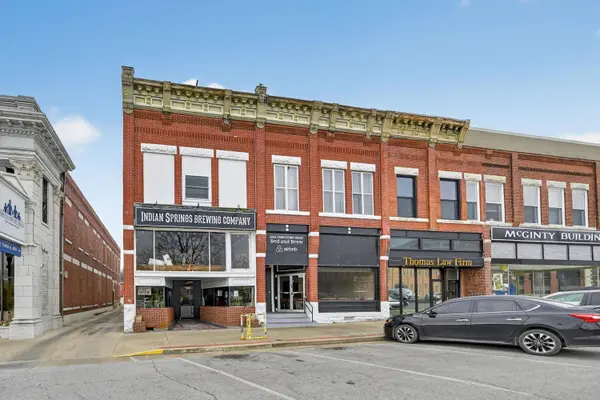 109 E Main Street ST, Neosho, MO 64850