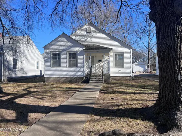 1144 S Main ST, Carthage, MO 64836