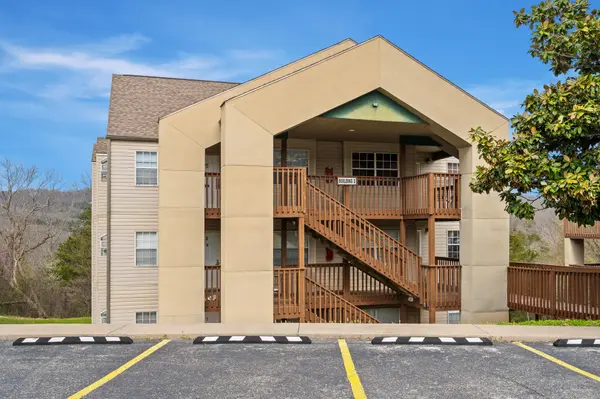 3 Woodpecker LN #1, Branson, MO 65616
