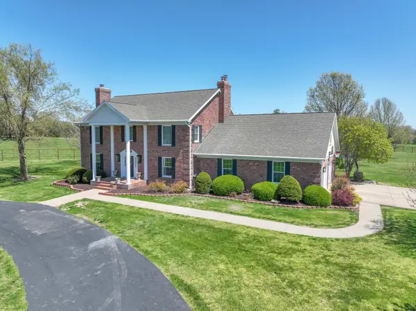 13660 Farm Road 1090, Cassville, MO 65625