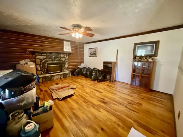 2619 Paula DR, West Plains, MO 65775