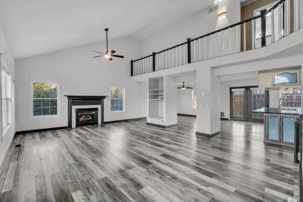 105 Pennycuick DR, Mountain View, MO 65548