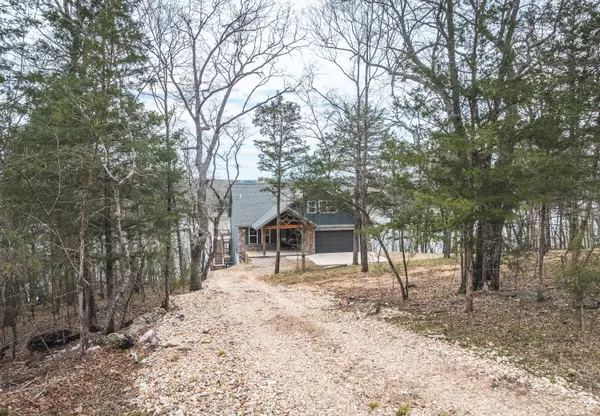 18048 Farm Road 2300, Eagle Rock, MO 65641