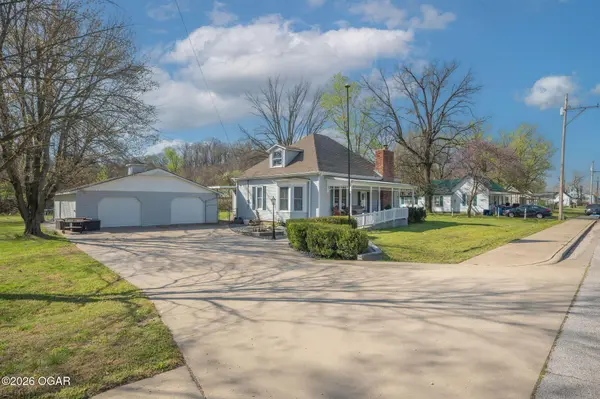 436 Oneida ST, Seneca, MO 64865