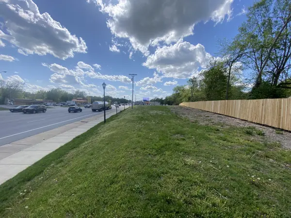 0 U.S. Highway 60 East, Republic, MO 65738