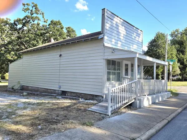 2500 N Grant AVE, Springfield, MO 65803