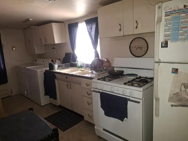 332 S Pennsylvania AVE, Webb City, MO 64870