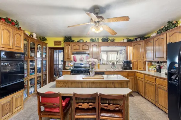 22057 State Highway 37, Cassville, MO 65625